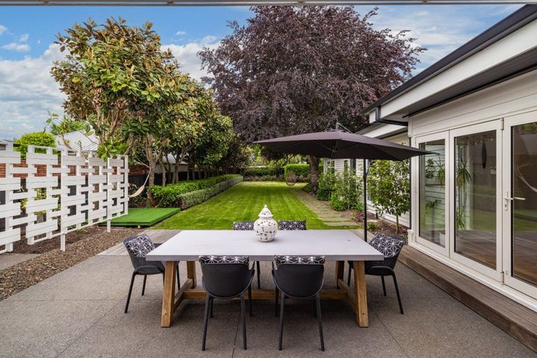 Photo of property in 75 Glandovey Road, Fendalton, Christchurch, 8052