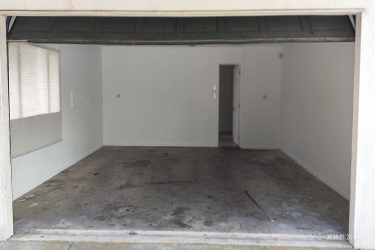 Photo of property in 728 Chapel Road, Dannemora, Auckland, 2016