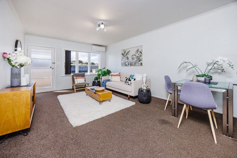 Photo of property in 4/6a View Road, Papakura, 2110