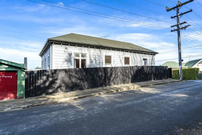 Photo of property in 1 Wickliffe Terrace, Port Chalmers, 9023