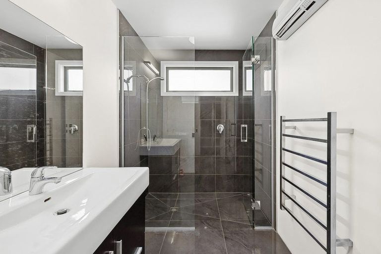 Photo of property in 24 Old Station Avenue, Wanaka, 9305