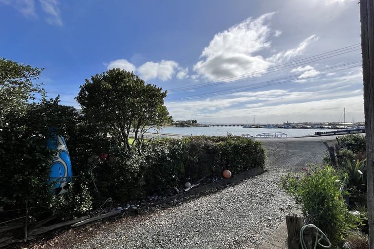 Photo of property in 3 Bay Road, Riverton/aparima, Riverton, 9822