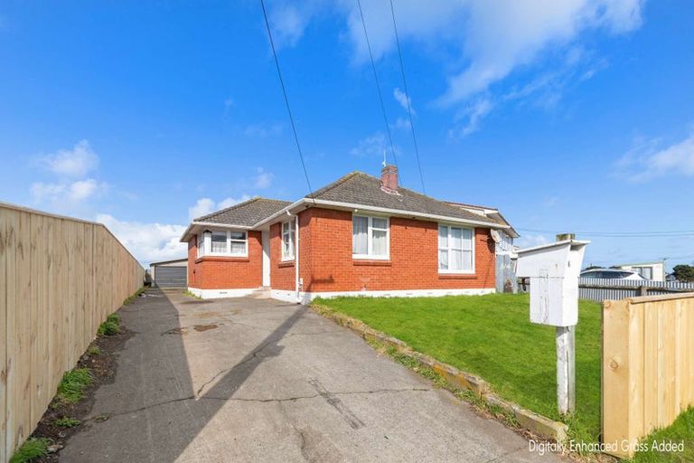 Photo of property in 60 Matipo Street, Castlecliff, Whanganui, 4501