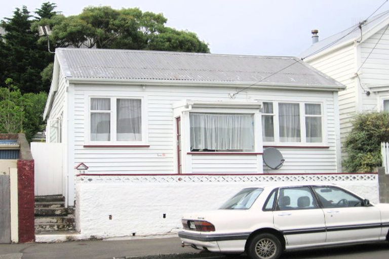 Photo of property in 38 Donald Mclean Street, Newtown, Wellington, 6021