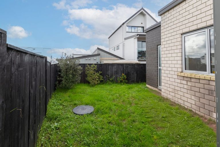 Photo of property in 15 Heri Lane, Westgate, Auckland, 0814