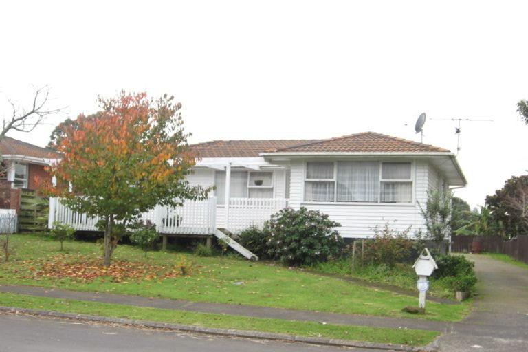 Photo of property in 10 Leaver Place, Weymouth, Auckland, 2103