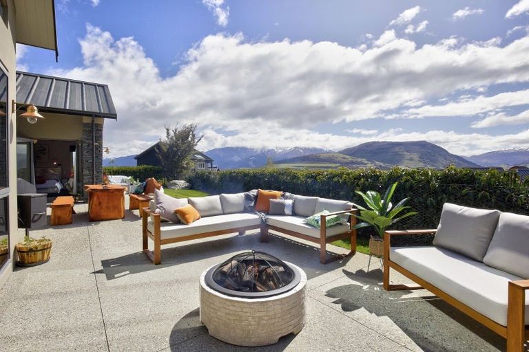 Photo of property in 1 Afton Lane, Jacks Point, Queenstown, 9371