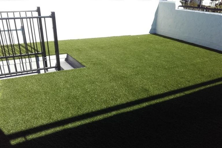 Photo of property in 4/63 Lake Road, Devonport, Auckland, 0624