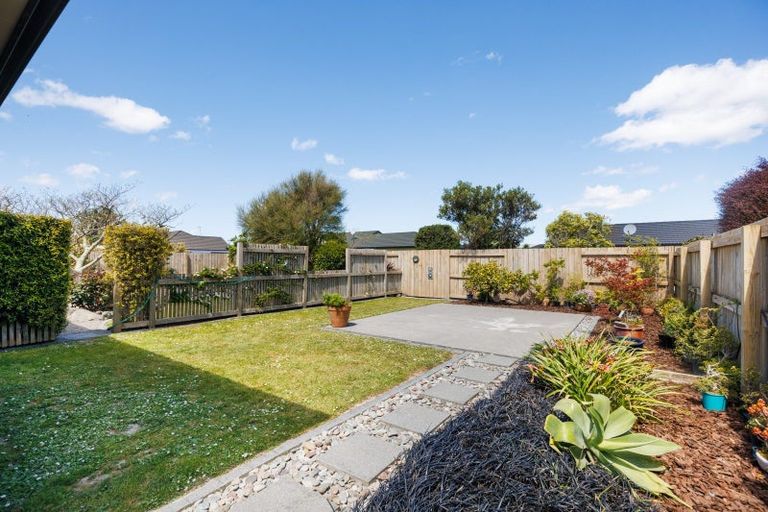 Photo of property in 4 Meridian Grove, Kelvin Grove, Palmerston North, 4414
