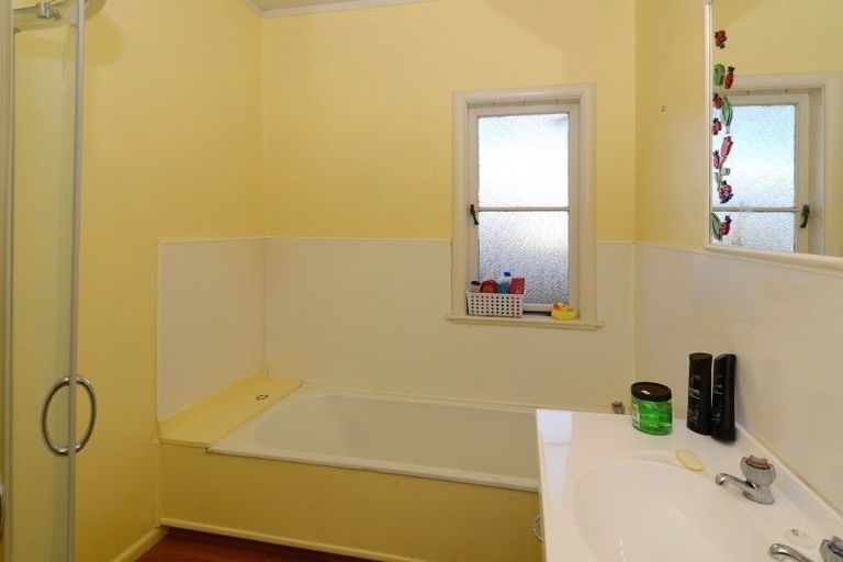 Photo of property in 1a Sunnyside Road, Nawton, Hamilton, 3200