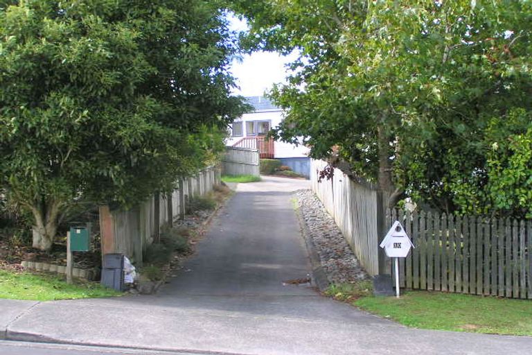 Photo of property in 10 Loughanure Place, Massey, Auckland, 0614