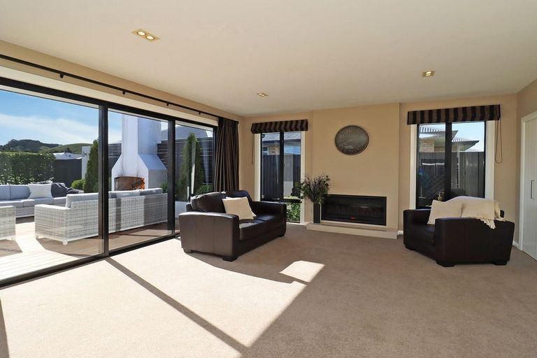 Photo of property in 2 Mcmullan Place, Oamaru North, Oamaru, 9400