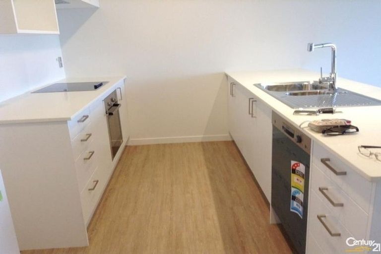 Photo of property in 1i/136 Stancombe Road, Flat Bush, Auckland, 2016