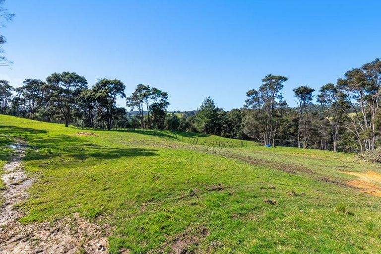 Photo of property in 231a Wishart Road, Helensville, 0875