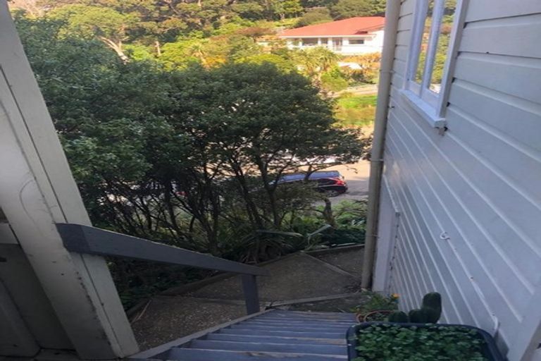 Photo of property in 2/44 Ribble Street, Island Bay, Wellington, 6023