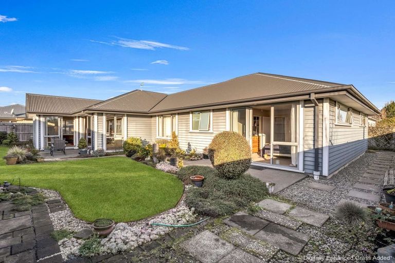 Photo of property in 28 Northwater Drive, Northwood, Christchurch, 8051