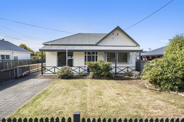 Photo of property in 23 East Avenue, Saint Kilda, Dunedin, 9012