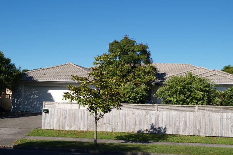Photo of property in 162 Millhouse Drive, Golflands, Auckland, 2013