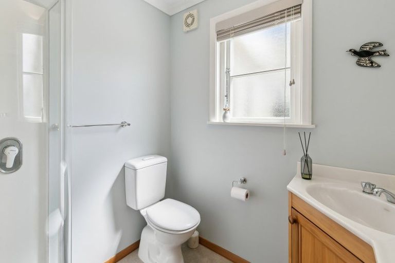 Photo of property in 4 Nicholson Road, Khandallah, Wellington, 6035