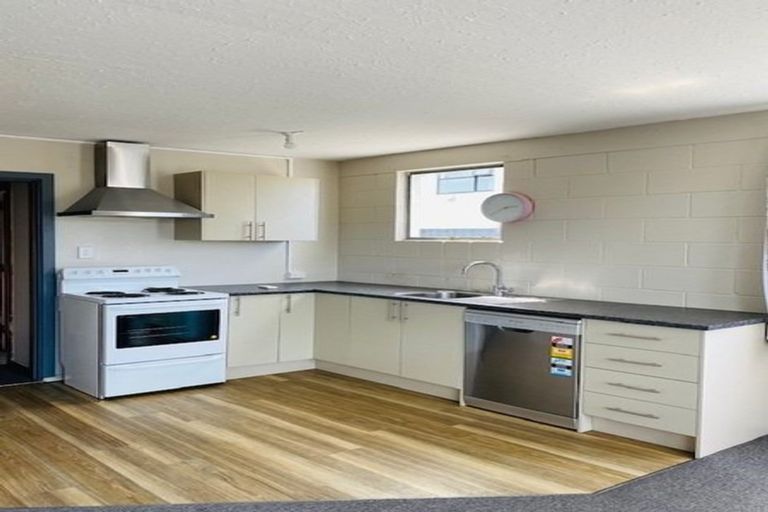 Photo of property in 2/65 Sherborne Street, St Albans, Christchurch, 8014