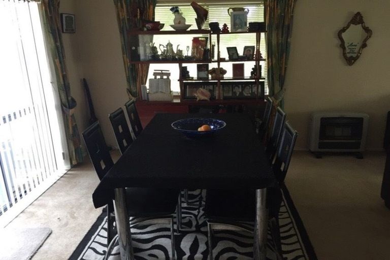 Photo of property in 49 Carisbrook Crescent, Papakura, 2110