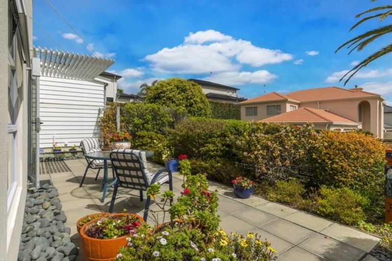 Photo of property in 22/40 Scarlet Oak Drive, Schnapper Rock, Auckland, 0632