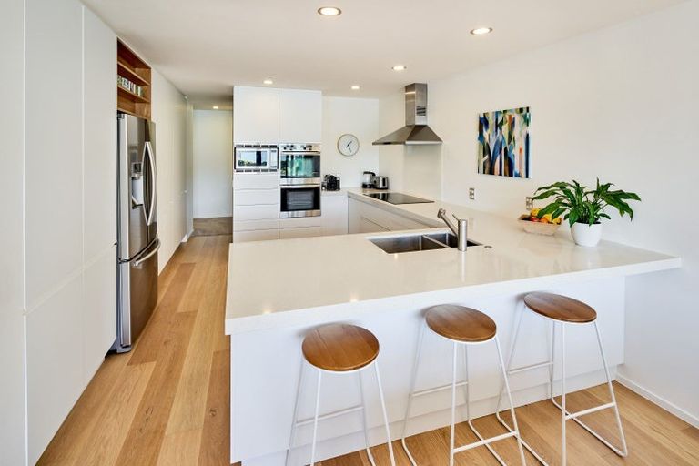 Photo of property in 1/326 Oriental Parade, Oriental Bay, Wellington, 6011