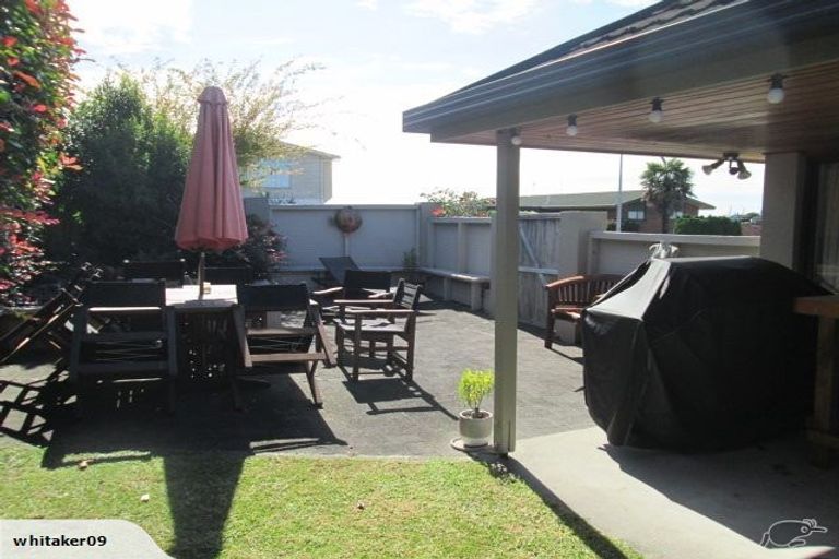 Photo of property in 47 Whitaker Street, Otumoetai, Tauranga, 3110