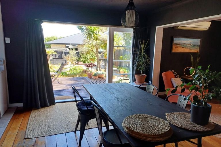 Photo of property in 276 Keyes Road, New Brighton, Christchurch, 8083