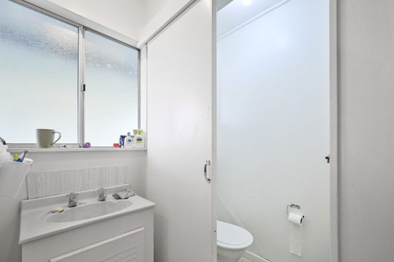 Photo of property in 2/404 Ikanui Road, Frimley, Hastings, 4120