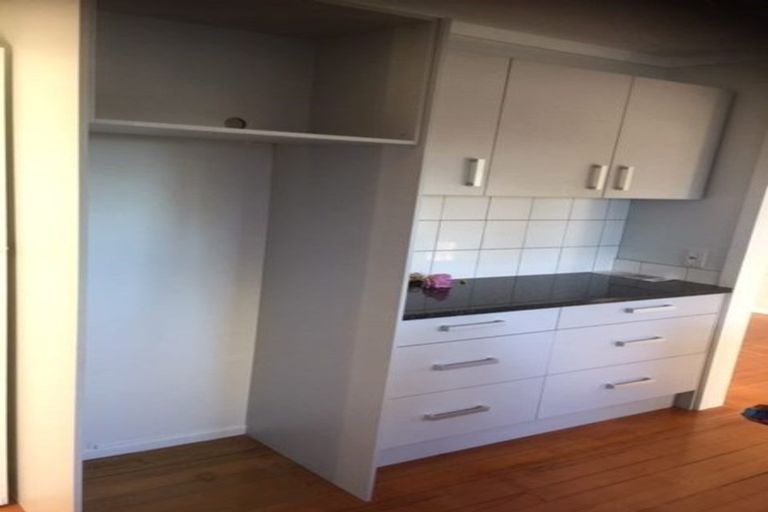 Photo of property in 1/29 Gilliam Street, New Lynn, Auckland, 0600