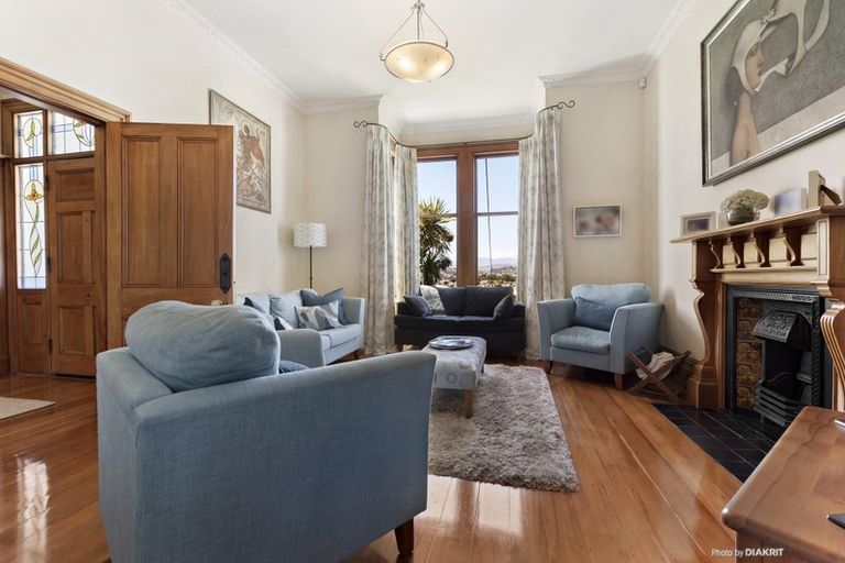 Photo of property in 33 Upper Bourke Street, Kilbirnie, Wellington, 6022