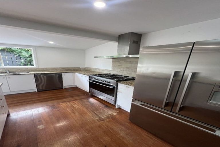 Photo of property in 12 Foster Road, Temple View, Hamilton, 3218