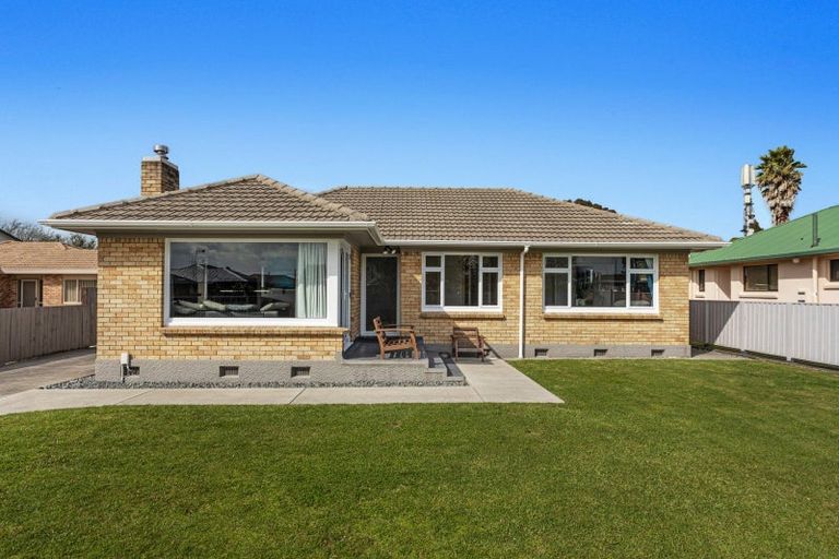Photo of property in 1 Riverside Drive, Whakatane, 3120