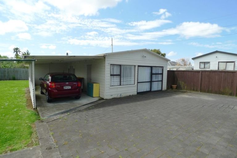 Photo of property in 17 Healy Road, Manurewa, Auckland, 2102