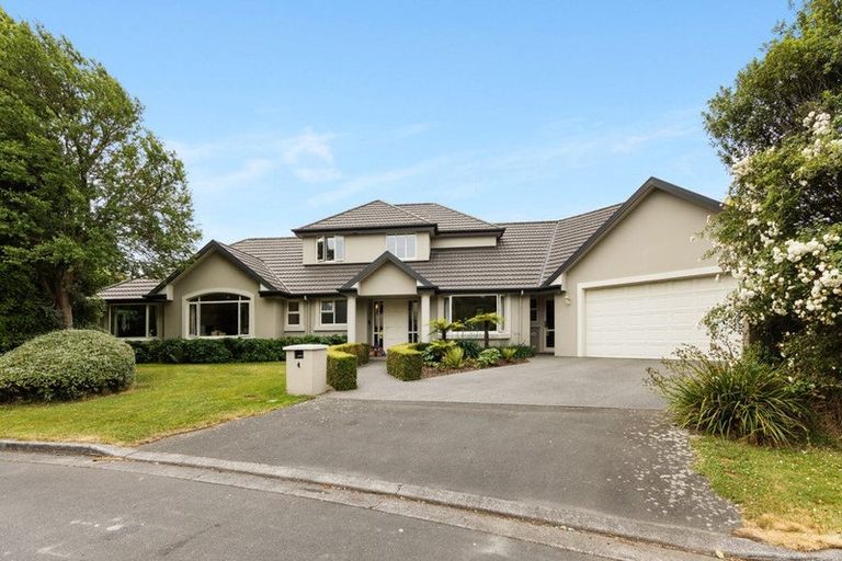 Photo of property in 4 Boonwood Close, Westmorland, Christchurch, 8025