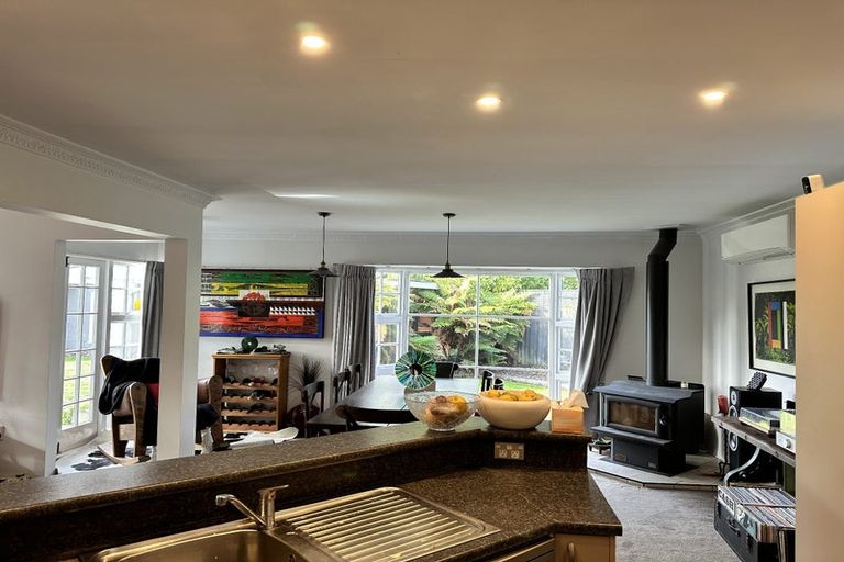 Photo of property in 52 Bristol Street, St Albans, Christchurch, 8014