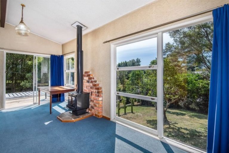 Photo of property in 115 Beach Haven Road, Beach Haven, Auckland, 0626