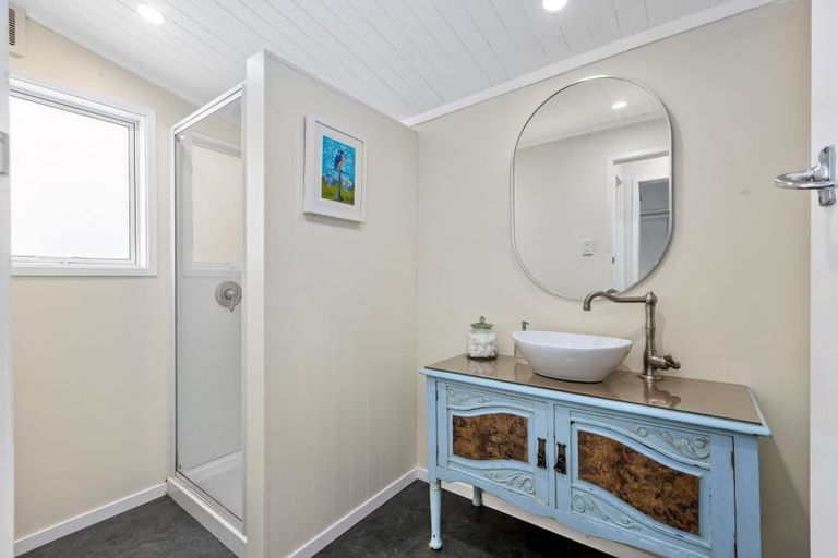 Photo of property in 26 Seatoun Avenue, Leigh, Warkworth, 0985