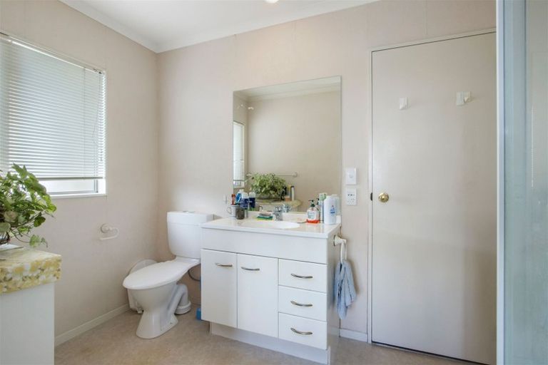 Photo of property in 8 Donegal Place, Katikati, 3129