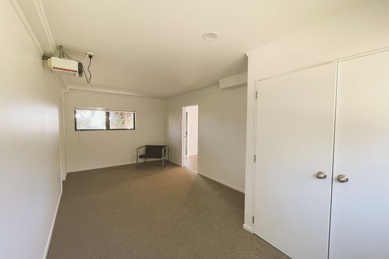 Photo of property in 333 Motutara Road, Muriwai, Waimauku, 0881