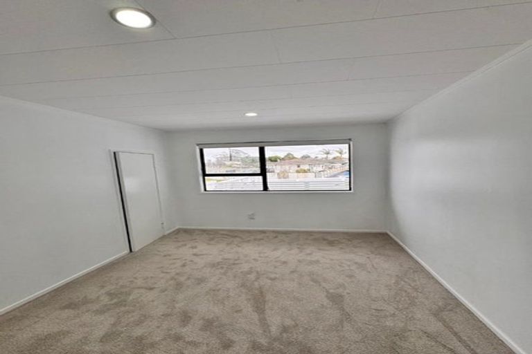 Photo of property in 2/1 Carter Place, Manurewa, Auckland, 2102