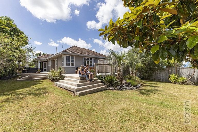 Photo of property in 41 Riverhead Road, Kumeu, 0810