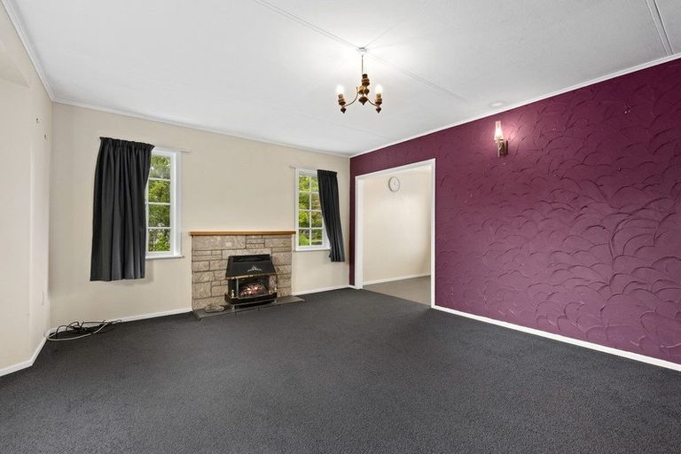 Photo of property in 11 Bonnie Glen Crescent, Ebdentown, Upper Hutt, 5018