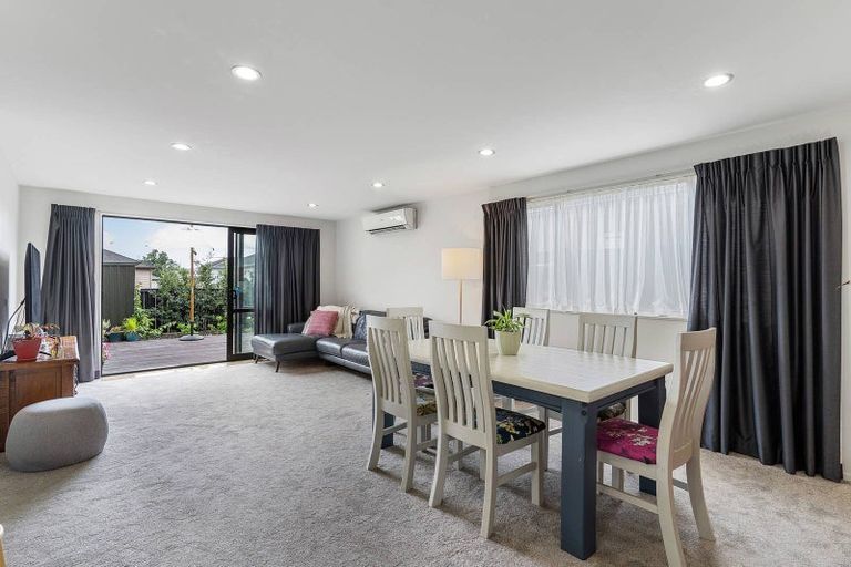 Photo of property in 386 Ormiston Road, Flat Bush, Auckland, 2019