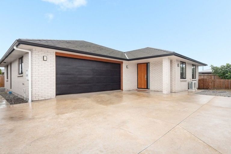 Photo of property in 15 Kanono Close, Papamoa Beach, Papamoa, 3118
