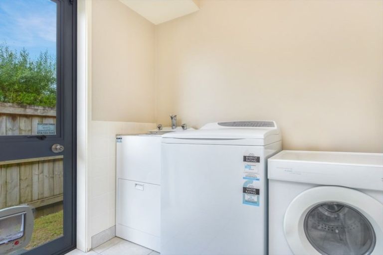 Photo of property in 5 Cranbrook Place, Rototuna North, Hamilton, 3210