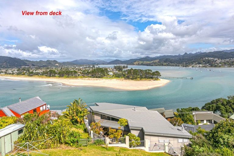 Photo of property in 195 Paku Drive, Tairua, 3508