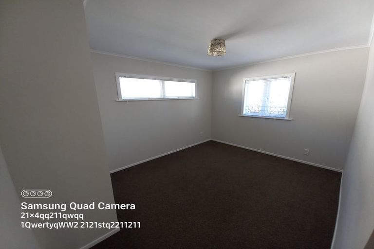Photo of property in 45 Sylvan Crescent, Te Atatu South, Auckland, 0610