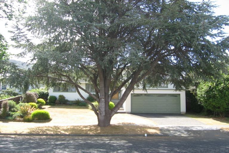 Photo of property in 35 Pasadena Crescent, Totara Park, Upper Hutt, 5018